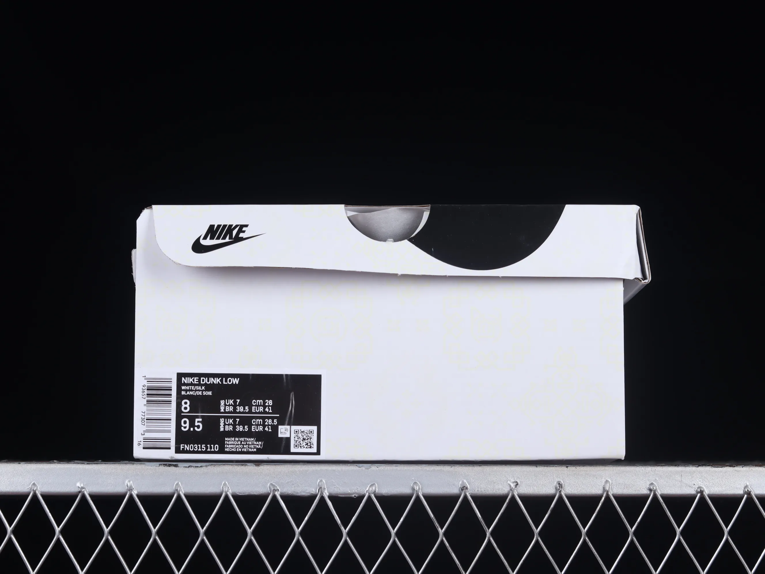 All Categories Nk SB Dunk Series Nk SB Dunk Low Low-top sneakers F version Nk Dunk Low x Fragment